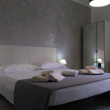 Alghero Seaside Guest House - Affittacamere ภายนอก รูปภาพ